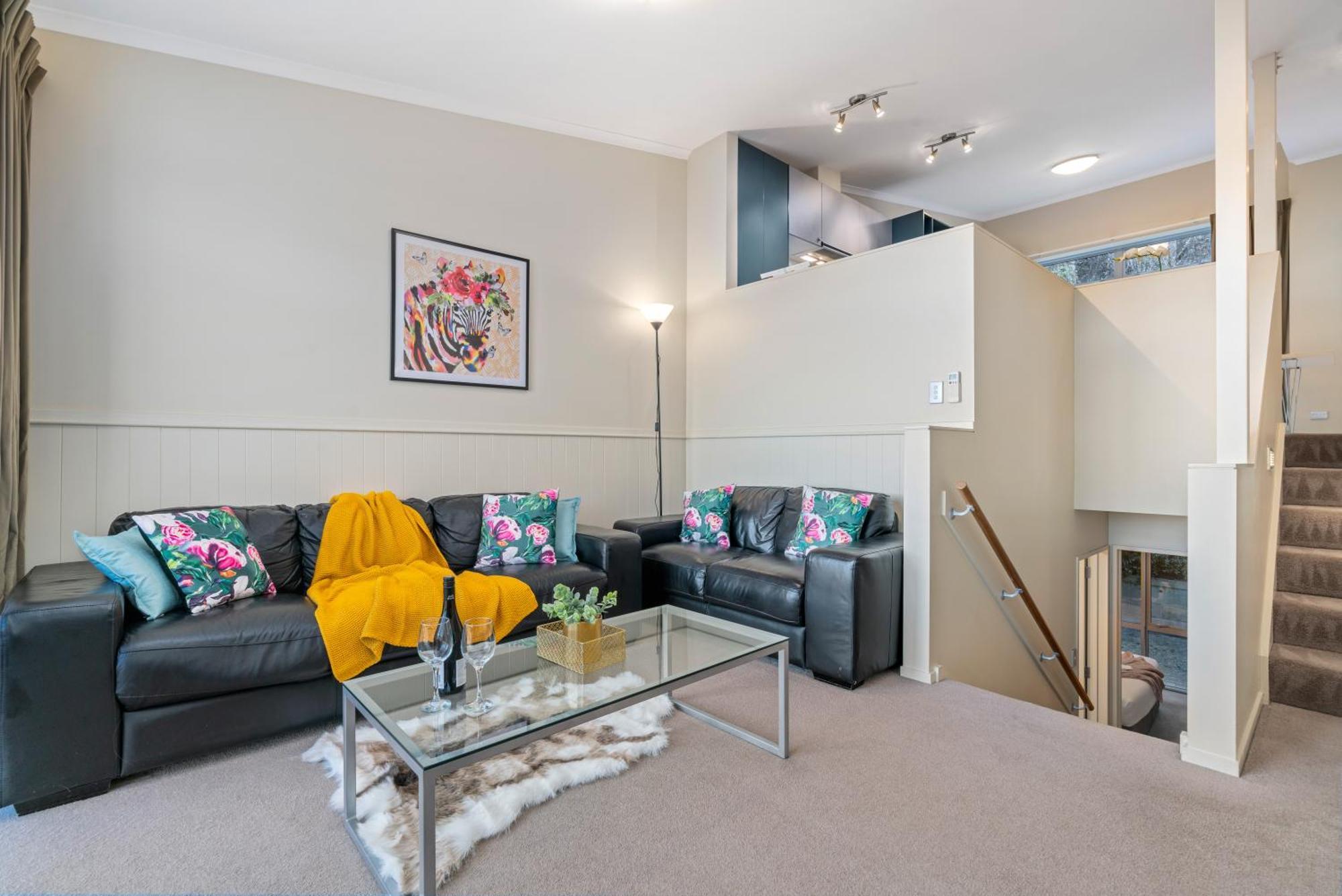 2-Bedroom Apartment With Lake & Mountain View - Beechwood Queenstown Bagian luar foto