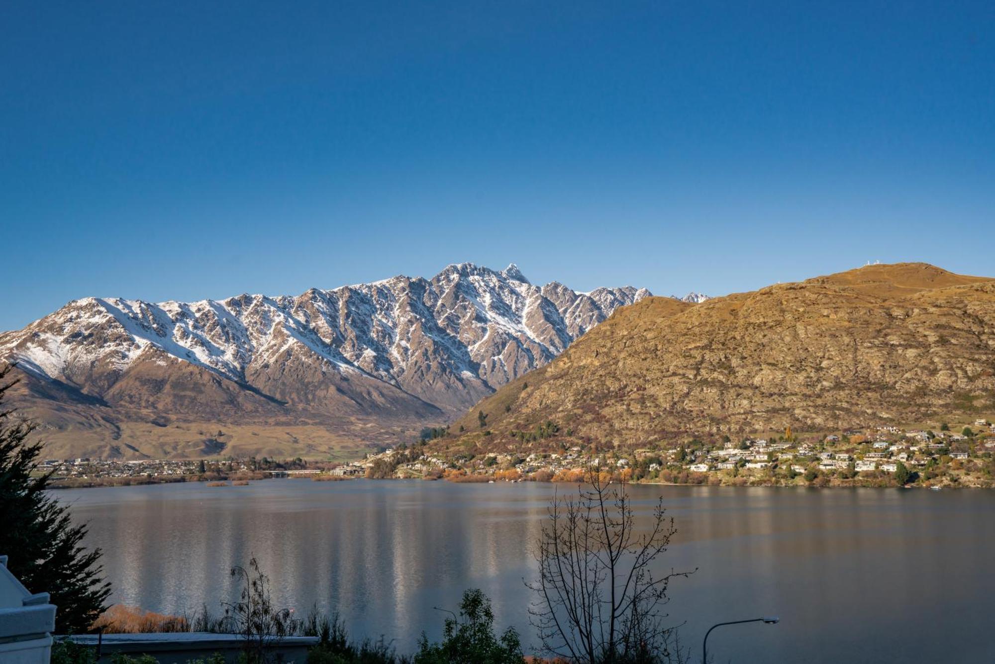 2-Bedroom Apartment With Lake & Mountain View - Beechwood Queenstown Bagian luar foto