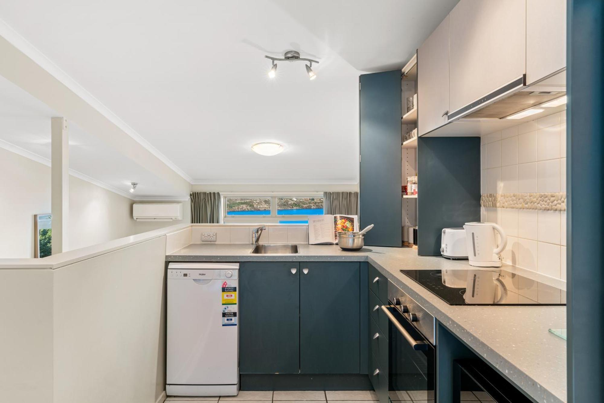 2-Bedroom Apartment With Lake & Mountain View - Beechwood Queenstown Bagian luar foto